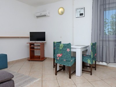 Apartment One bedroom apartment near beach Supetarska Draga - Gonar, Rab A-18650-b - Outdoor photo 17