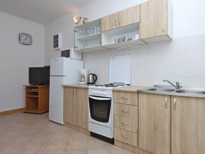 Apartment Two bedroom apartment near beach Supetarska Draga - Gonar, Rab A-18650-c - Outdoor photo 19