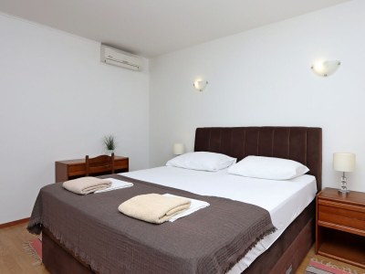 Apartment Two bedroom apartment near beach Supetarska Draga - Gonar, Rab A-18650-c - Outdoor photo 20