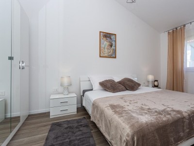 Apartment Two bedroom apartment with terrace and sea view Porat, Krk A-19349-b - Outdoor photo 9