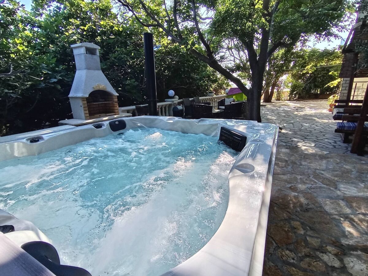 Apartment One bedroom apartment near beach Vidalići, Pag A-18936-e - Outdoor photo 4