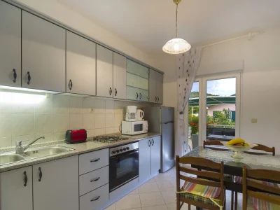 Apartment One bedroom apartment with terrace and sea view Poljica, Trogir A-19054-a - Outdoor photo 9