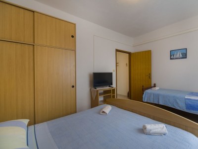 Apartment One bedroom apartment with terrace and sea view Poljica, Trogir A-19054-a - Outdoor photo 12