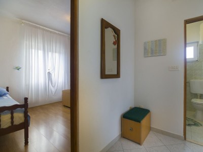 Apartment One bedroom apartment with terrace and sea view Poljica, Trogir A-19054-a - Outdoor photo 15