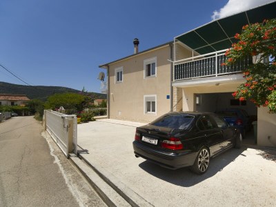 Apartment Two bedroom apartment with balcony and sea view Poljica, Trogir A-19054-b - Outdoor photo 7