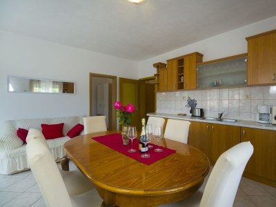 Apartment Two bedroom apartment with balcony and sea view Poljica, Trogir A-19054-b - Outdoor photo 10