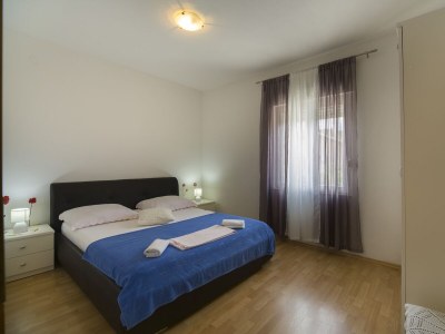 Apartment Two bedroom apartment with balcony and sea view Poljica, Trogir A-19054-b - Outdoor photo 13