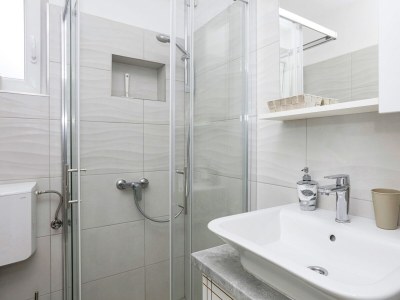 Apartment One bedroom apartment with terrace Jezera, Murter A-19056-b - Outdoor photo 28