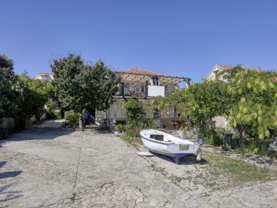 Apartment One bedroom apartment with terrace Jezera, Murter A-19056-c - Outdoor photo 7