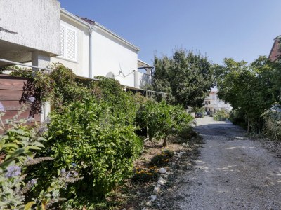 Apartment One bedroom apartment with terrace Jezera, Murter A-19056-d - Outdoor photo 10