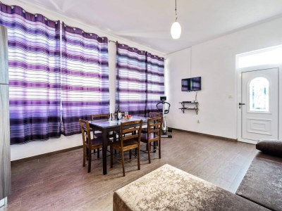 Holiday house Four-bedroom house with balcony and sea view Ražanj, Rogoznica K-19735 - Outdoor photo 5