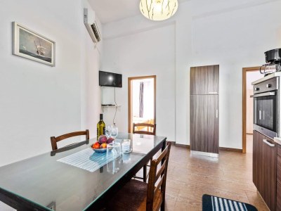 Holiday house Four-bedroom house with balcony and sea view Ražanj, Rogoznica K-19735 - Outdoor photo 8