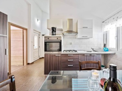 Holiday house Four-bedroom house with balcony and sea view Ražanj, Rogoznica K-19735 - Outdoor photo 9