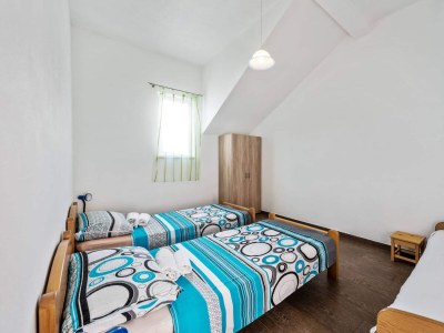 Holiday house Four-bedroom house with balcony and sea view Ražanj, Rogoznica K-19735 - Outdoor photo 12