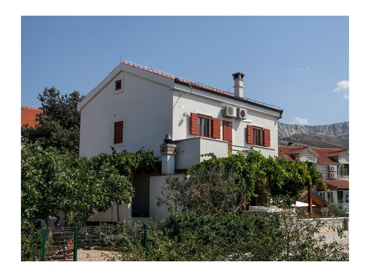 Holiday house Four-bedroom house with terrace and sea view Mravince, Split K-19827 - Outdoor photo 2