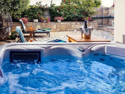 Holiday house Four-bedroom house with terrace and sea view Mravince, Split K-19827 - Outdoor photo 14