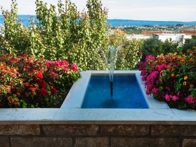 Holiday house Four-bedroom house with terrace and sea view Mravince, Split K-19827 - Outdoor photo 47