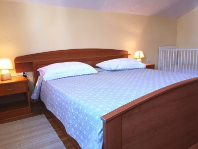 Apartment Two bedroom apartment with terrace Banjol, Rab A-11382-a - Outdoor photo 12