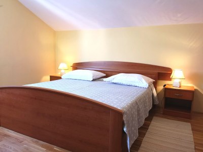 Apartment Two bedroom apartment with terrace Banjol, Rab A-11382-a - Outdoor photo 14