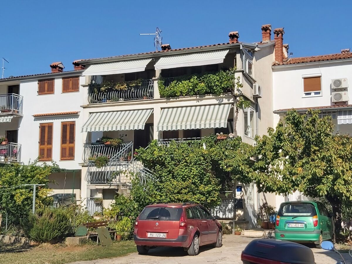 Apartment Two bedroom apartment with terrace and sea view Rovinj A-19183-b
