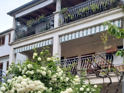 Apartment Two bedroom apartment with terrace and sea view Rovinj A-19183-b - Outdoor photo 4