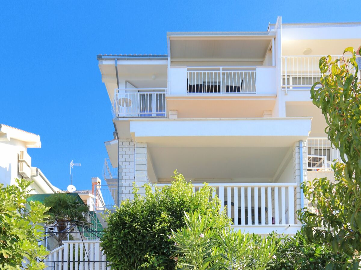 Apartment Two bedroom apartment near beach Okrug Donji, Čiovo A-19974-b - Outdoor photo 2