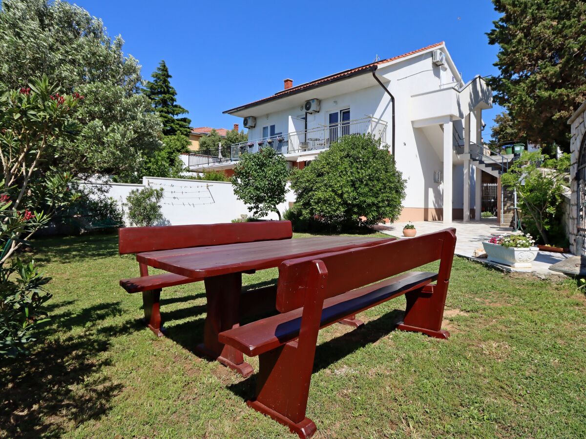 Apartment Studio flat with balcony and sea view Novi Vinodolski AS-19981-a