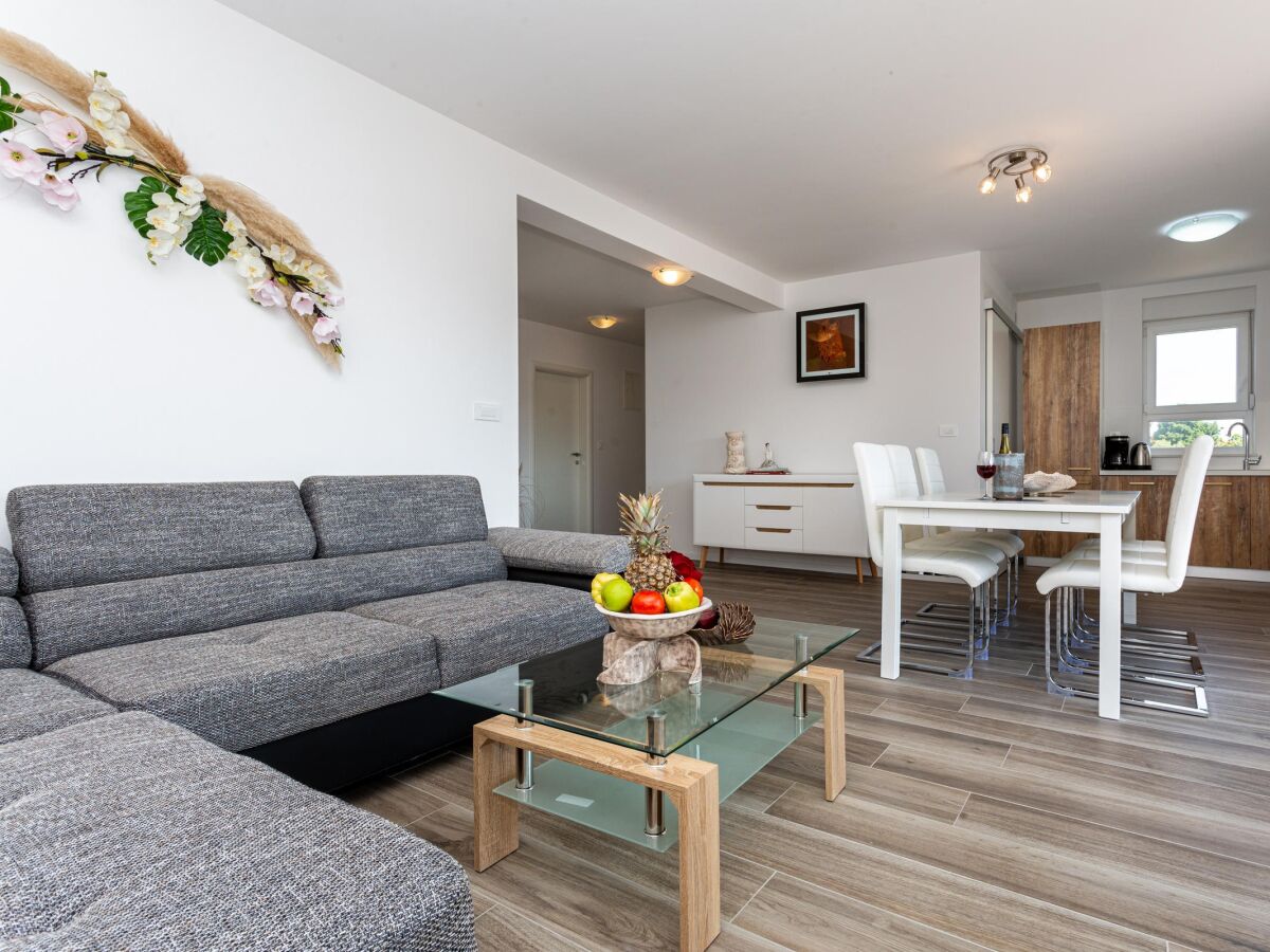 Apartment Two bedroom apartment with terrace and sea view Porat, Krk A-19349-a - Outdoor photo 4