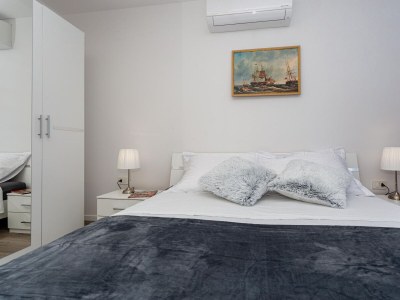 Apartment Two bedroom apartment with terrace and sea view Porat, Krk A-19349-a - Outdoor photo 11