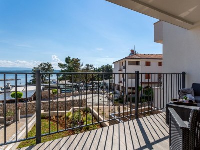 Apartment Two bedroom apartment with terrace and sea view Porat, Krk A-19349-a - Outdoor photo 16