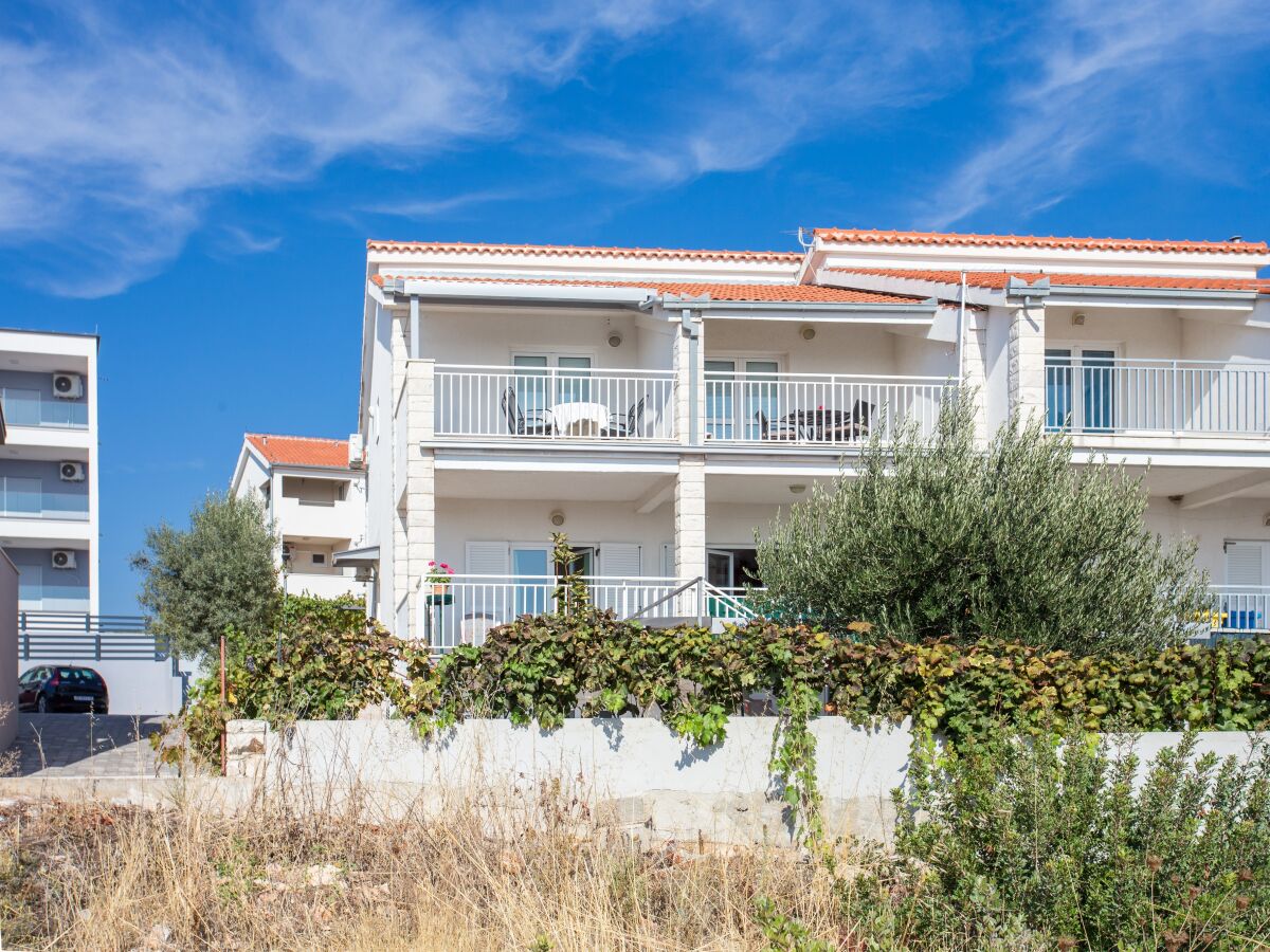 Apartment Three bedroom apartment with terrace and sea view Rogoznica A-20142-a - Outdoor photo 3