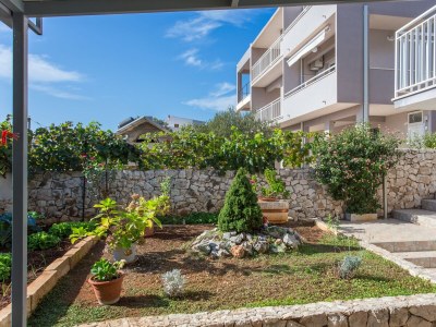 Apartment Three bedroom apartment with terrace and sea view Rogoznica A-20142-a - Outdoor photo 8