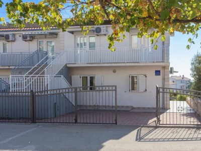 Apartment Three bedroom apartment with terrace and sea view Rogoznica A-20142-a - Outdoor photo 14