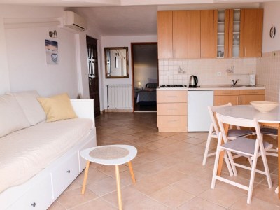 Apartment One bedroom apartment with terrace and sea view Prigradica, Korčula A-20608-d - Outdoor photo 6