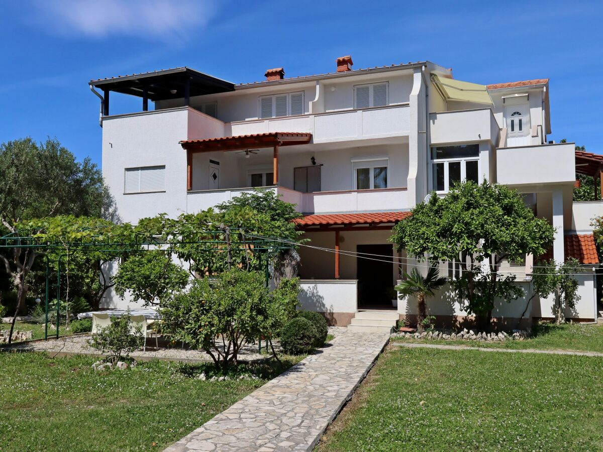 Apartment Two bedroom apartment with terrace and sea view Rab A-20222-b - Outdoor photo 2