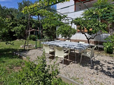 Apartment Two bedroom apartment with terrace and sea view Rab A-20222-b - Outdoor photo 6