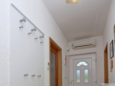 Apartment Two bedroom apartment with terrace and sea view Rab A-20222-b - Outdoor photo 26