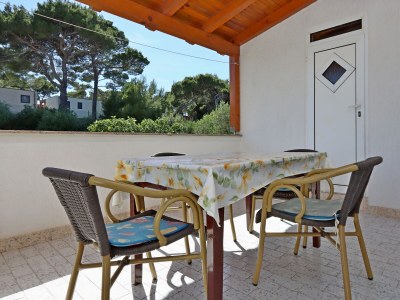 Apartment Two bedroom apartment with terrace and sea view Rab A-20222-b - Outdoor photo 28