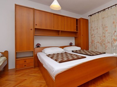 Apartment Two bedroom apartment with terrace and sea view Rab A-20222-b - Outdoor photo 32