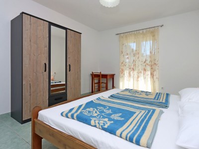 Apartment Two bedroom apartment with terrace and sea view Rab A-20222-c - Outdoor photo 19