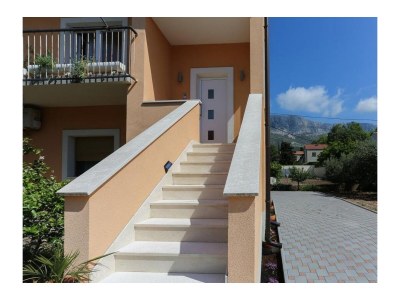 Apartment Three bedroom apartment with balcony and sea view Kaštel Gomilica, Kaštela A-20245-a - Outdoor photo 7