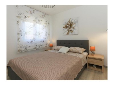 Apartment Three bedroom apartment with balcony and sea view Kaštel Gomilica, Kaštela A-20245-a - Outdoor photo 18