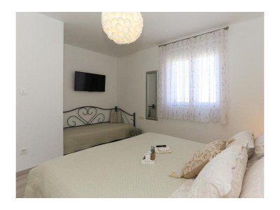 Apartment Three bedroom apartment with balcony and sea view Kaštel Gomilica, Kaštela A-20245-a - Outdoor photo 21