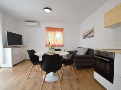 Apartment One bedroom apartment with terrace Čižići, Krk A-20348-a - Outdoor photo 4