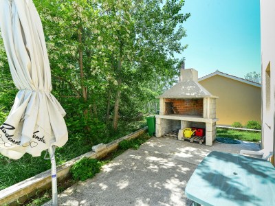 Apartment Two bedroom apartment near beach Nin, Zadar A-13172-b - Outdoor photo 3