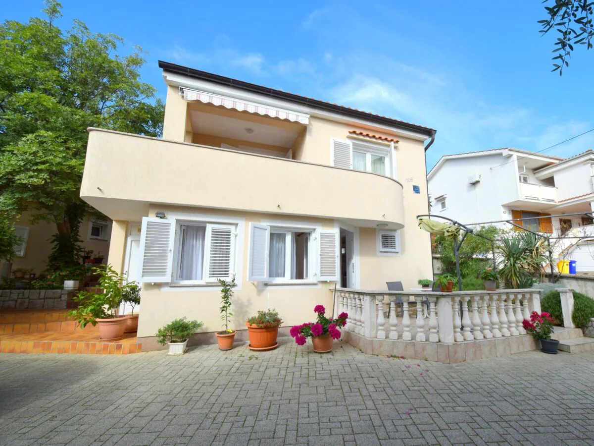 Apartment One bedroom apartment with terrace Čižići, Krk A-20348-c