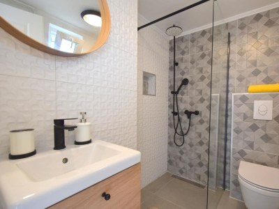 Apartment One bedroom apartment with terrace Čižići, Krk A-20348-c - Outdoor photo 9