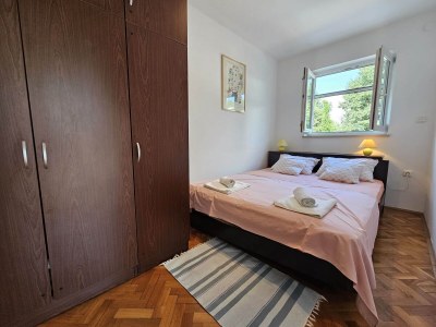 Apartment One bedroom apartment with terrace and sea view Malinska, Krk A-20367-a - Outdoor photo 7