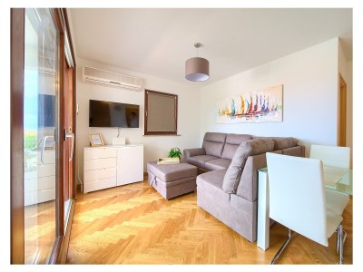 Apartment Two bedroom apartment with terrace and sea view Malinska, Krk A-19280-a - Outdoor photo 6