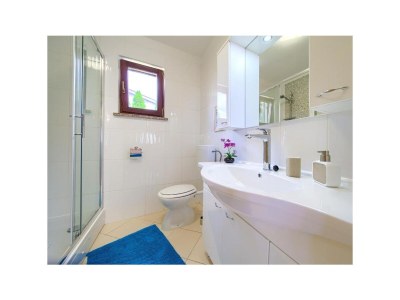 Apartment Two bedroom apartment with terrace and sea view Malinska, Krk A-19280-a - Outdoor photo 12